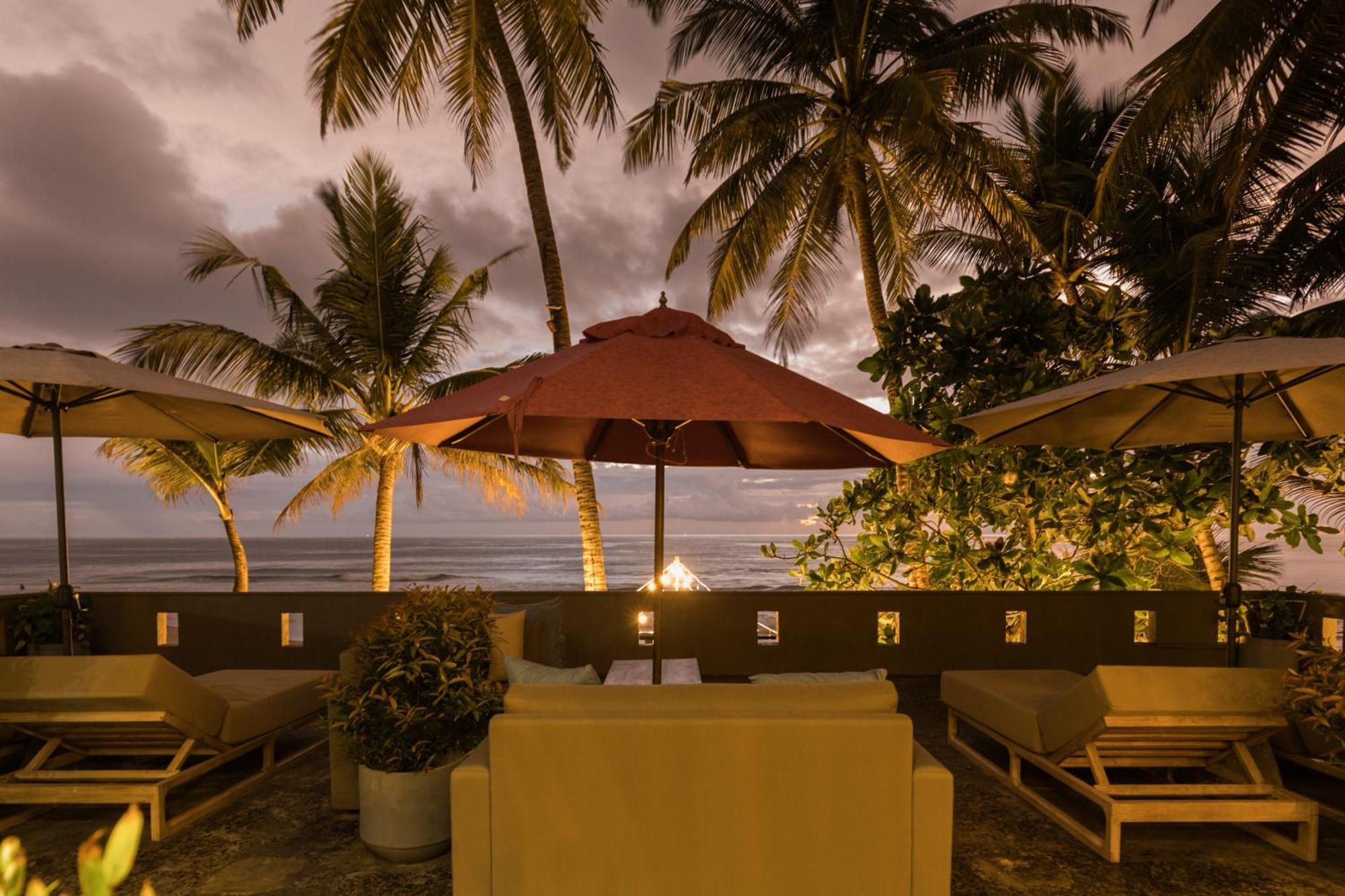 Sea Salt Society Hotel Хикадува Екстериор снимка