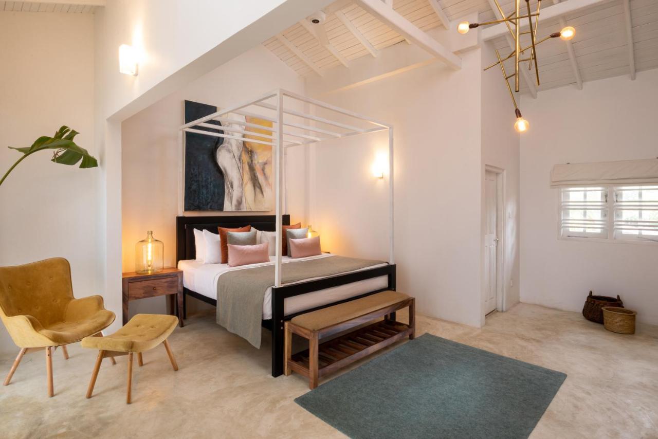 Sea Salt Society Hotel Хикадува Екстериор снимка
